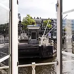 Sweets - Amstelschutsluis