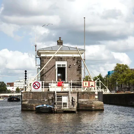 Sweets - Amstelschutsluis Amsterdam
