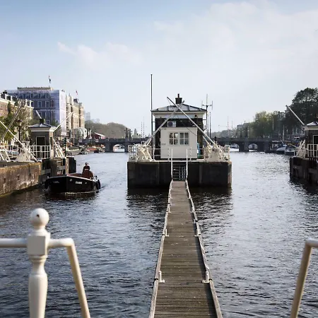 Sweets - Amstelschutsluis *