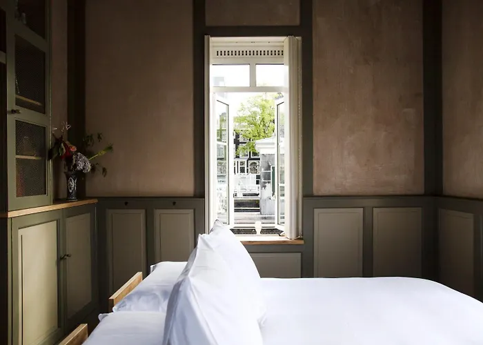 Sweets - Amstelschutsluis Амстердам