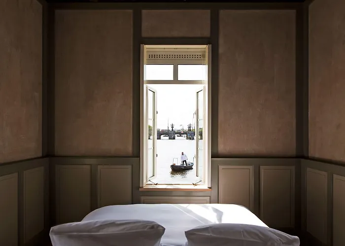 Sweets - Amstelschutsluis *